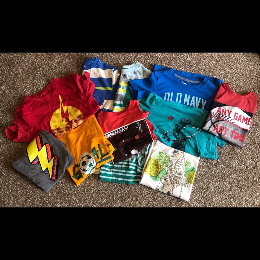 Lot of 10 Boys size SM (6-7) Short Sleeved Tees